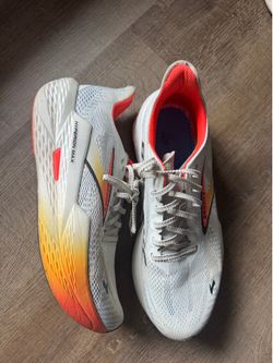 Brooks Hyperion Max
