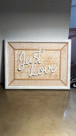 Wall picture frame