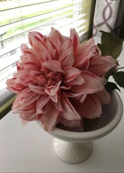 Decorative flower vase