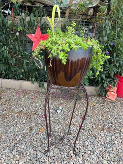 Glazed Ceramic Planter on Metal Plant Stand