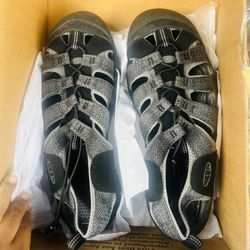 Keen Sandals Size 13