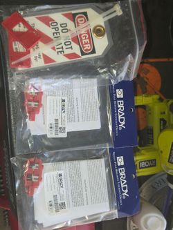 Brady Single Pole Breaker Lockout ( 2), Brady 277 Volt "No-Hole" Circuit Breaker Lockout device, used for industrial safety (2).& Universal Multi-Pole