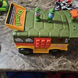 Vintage Teenage Mutant Ninja Turtles Party Wagon Van 1989 Playmates Toys