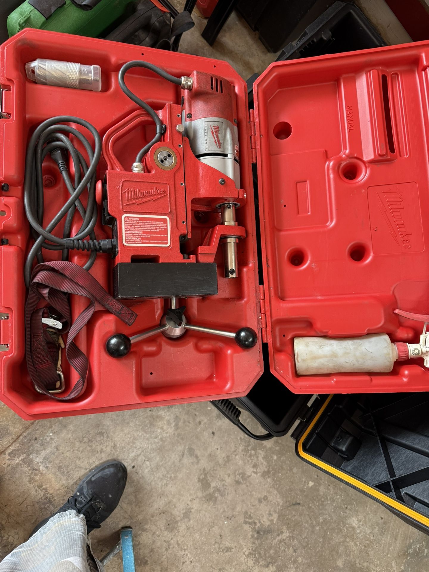 Magnetic drill, Milwaukee corded