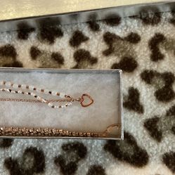 2. Bracket. And 1. Ring