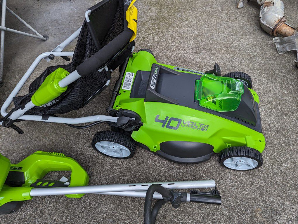 Greenworks 40V 16" Cordless (Push) Lawn Mower (75+ Compatible Tools), 4.0Ah Battery