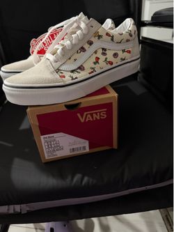 Vans sz 6.5 woman