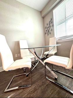 Glass Top Dining Table with 4 White Chairs