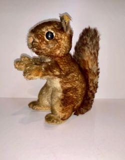 Vintage 1950’s Steiff Squirrel 9 ” Button In Ear, Germany
