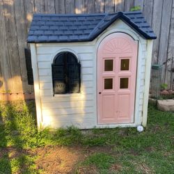  Vintage Kids Playhouse 