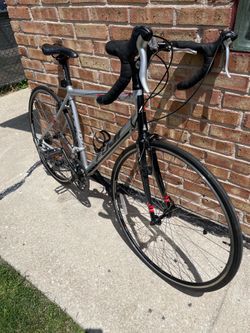 Fuji road, triathlon , racing competition bike