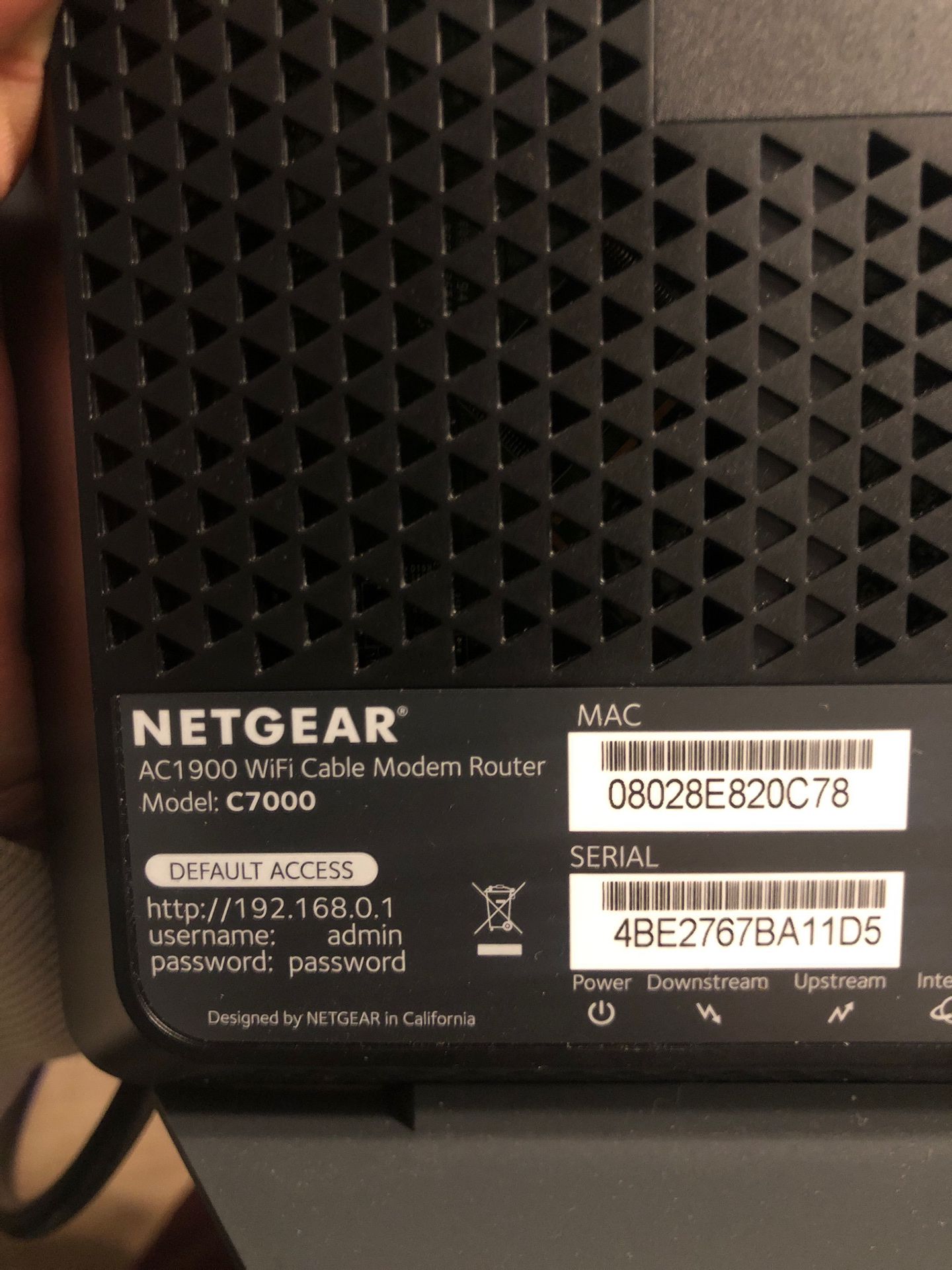 WiFi cable modem router netgear ac1900 c7000
