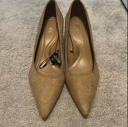 New Zara Beige Pointed-Toe Block Heel Pumps – Size 7