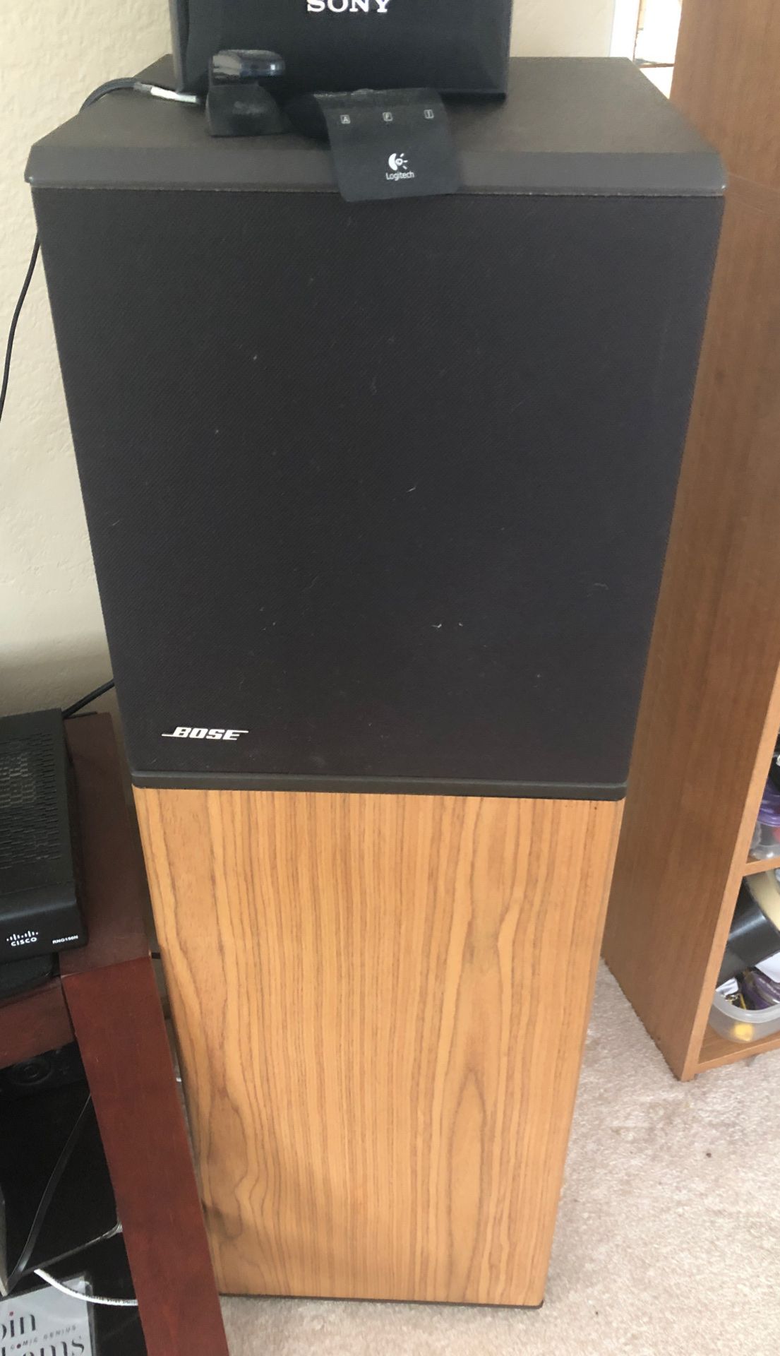 Bose 10.2 floor standing speakers