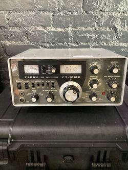 Yaesu FT-101EE HF transceiver