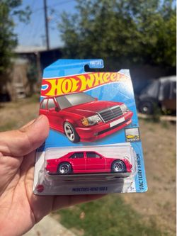 Hot Wheels Mercedes Benz Red