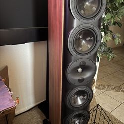 Perlisten S7T Walnut S7C Gloss Black Speakers Primare A35.2 Amplifier 