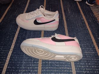 Nike Air Force 1    9.5W/8M     Hardly Worn