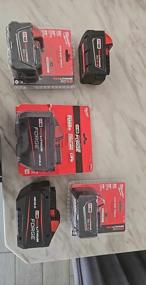Milwaukee Batterys