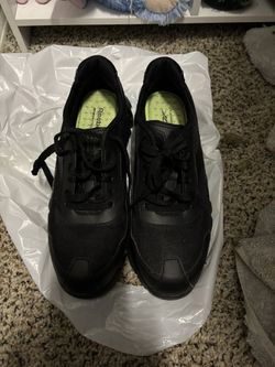 Brand New Reebok Athletic Tennis Shoes Size Men 6.5