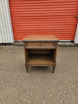 Vintage Cedar Wood Nighstand by Henredon