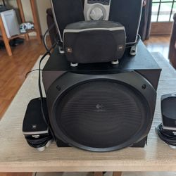 Logitech Z-5500 Digital 5.1 Speaker Set With Subwoofer