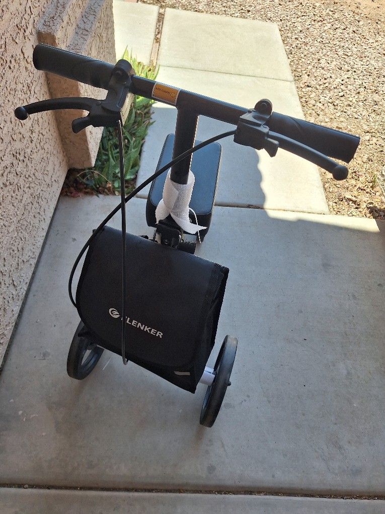 Knee Scooter Black Color