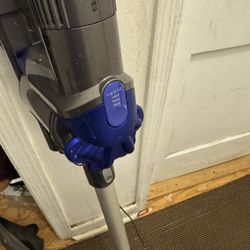 Dyson Vacuum 
