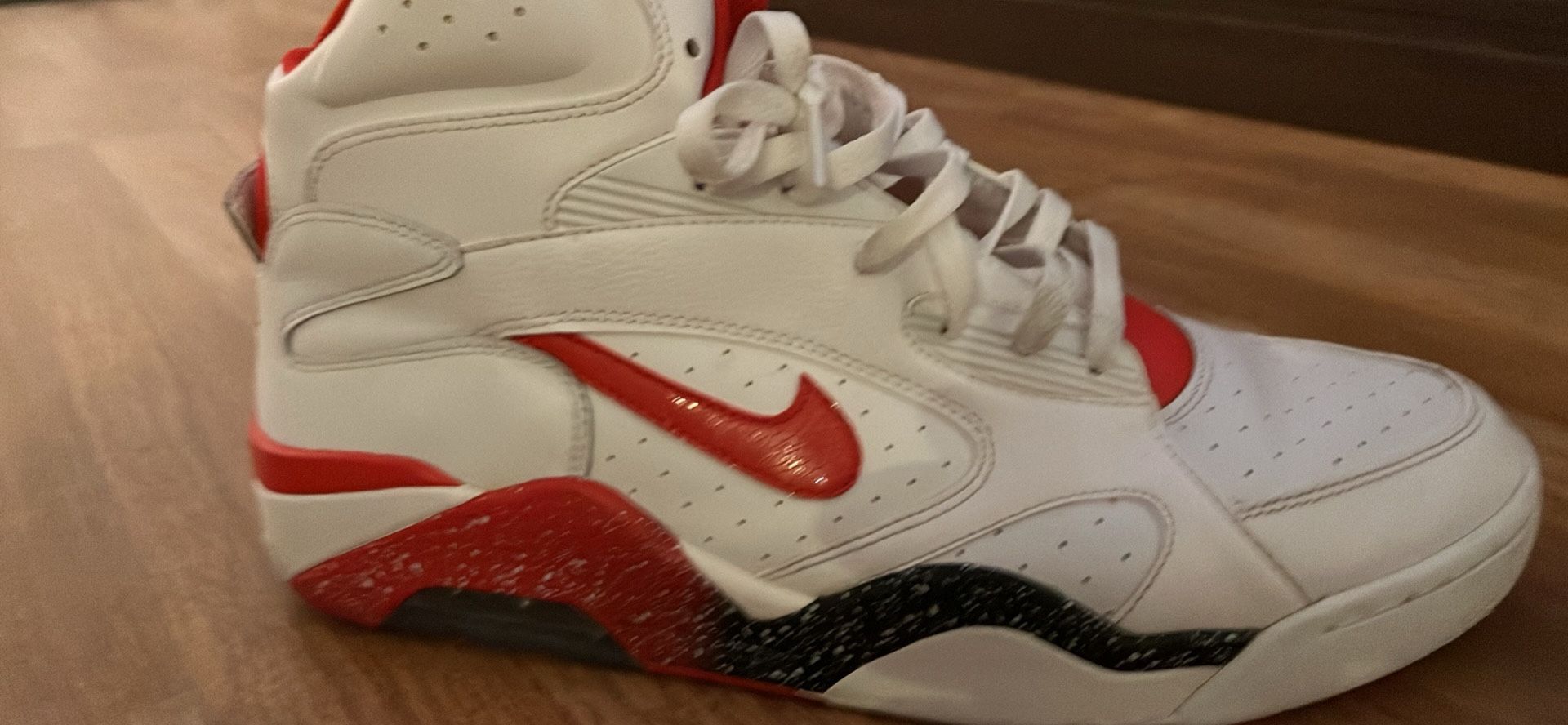 Nike Air Force 180 Mid White Hyper Red
