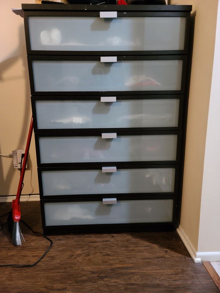 Ikea 6 drawer dresser