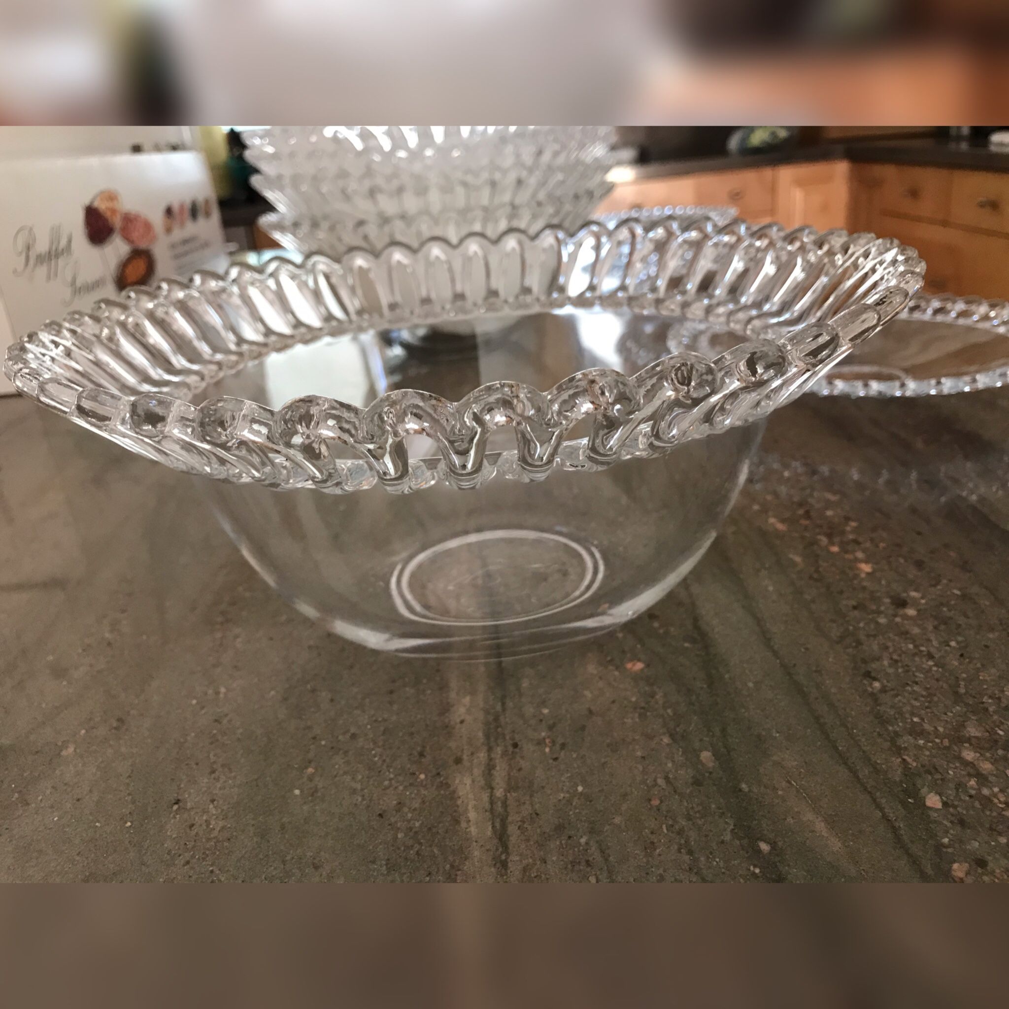 Set Of 4 Plates And 10 Salad Bowls