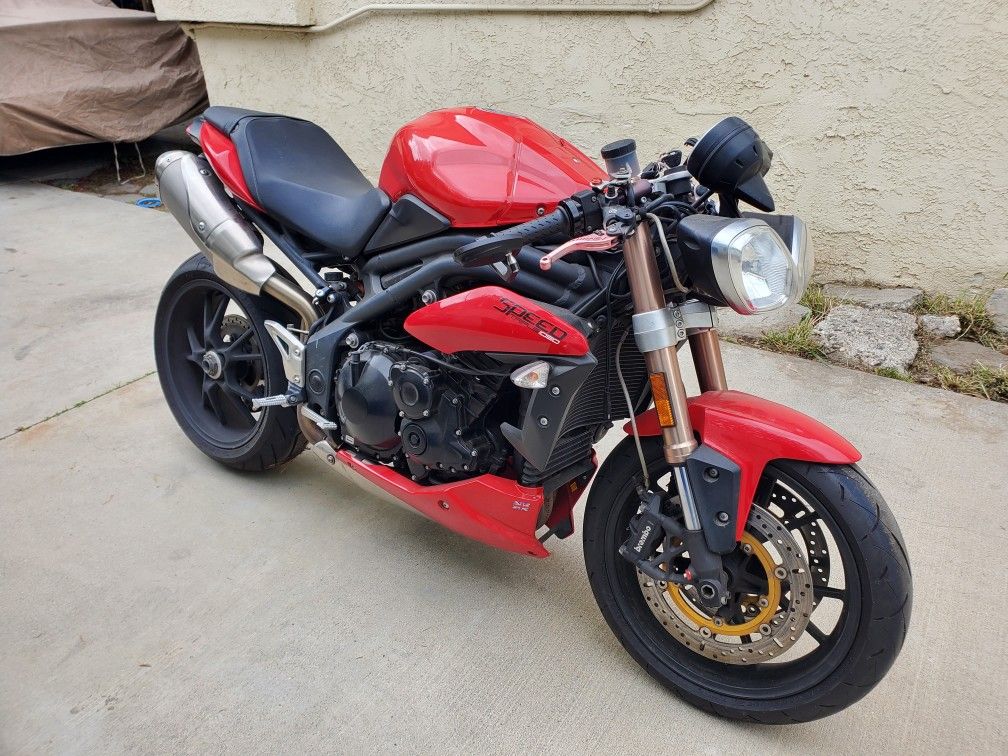 2012 Triumph Speed Tripple