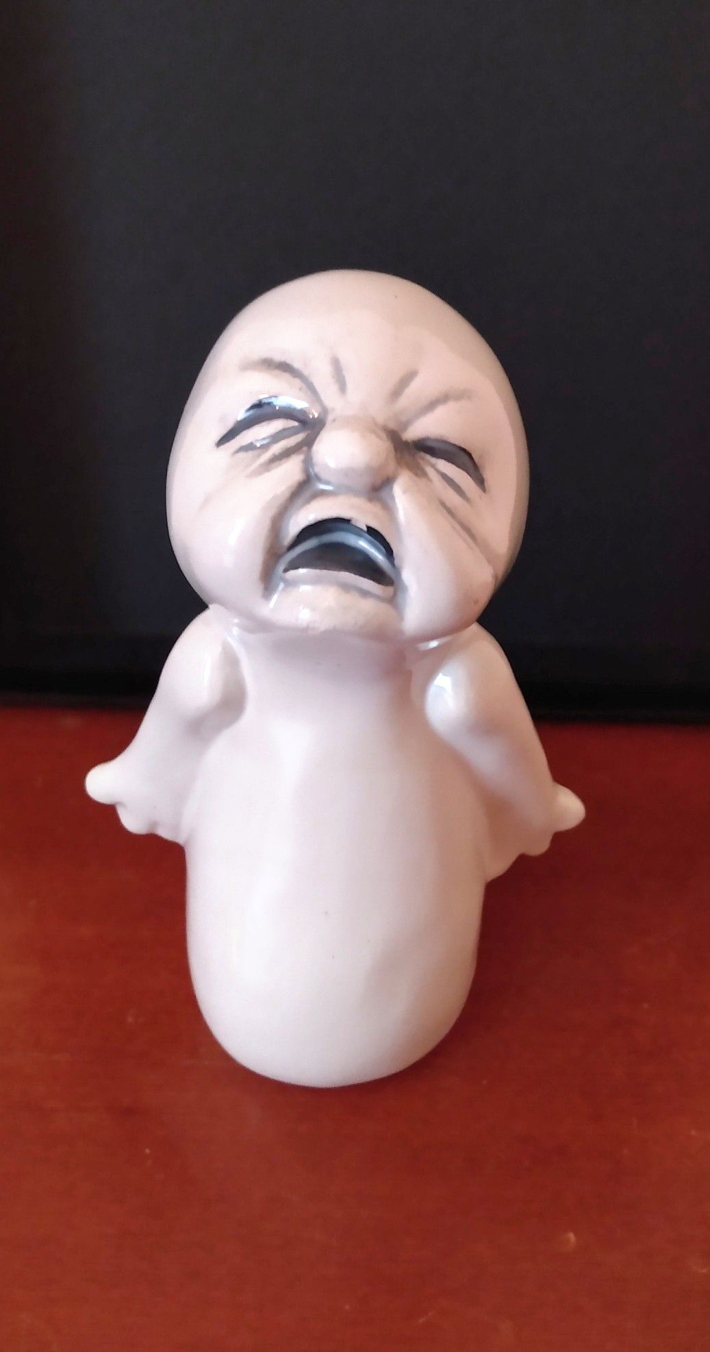 VINTAGE 70s HOWLING WHITE CERAMIC HALLOWEEN 5" TALL GHOS/GHOUL