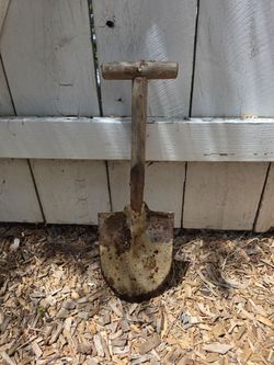 Antique tool: hand shovel