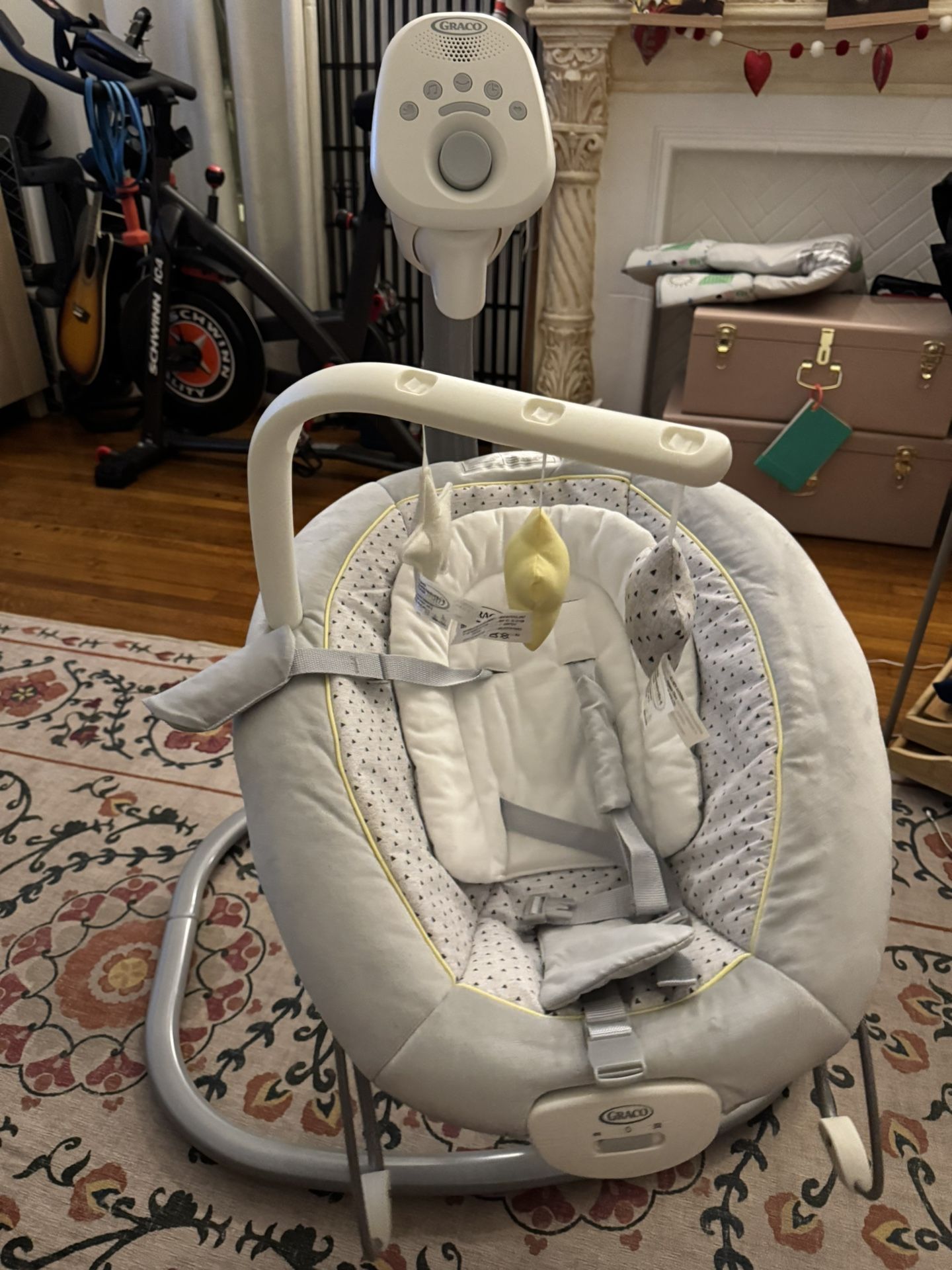 Sway2Me™ Swing with Portable Bouncer