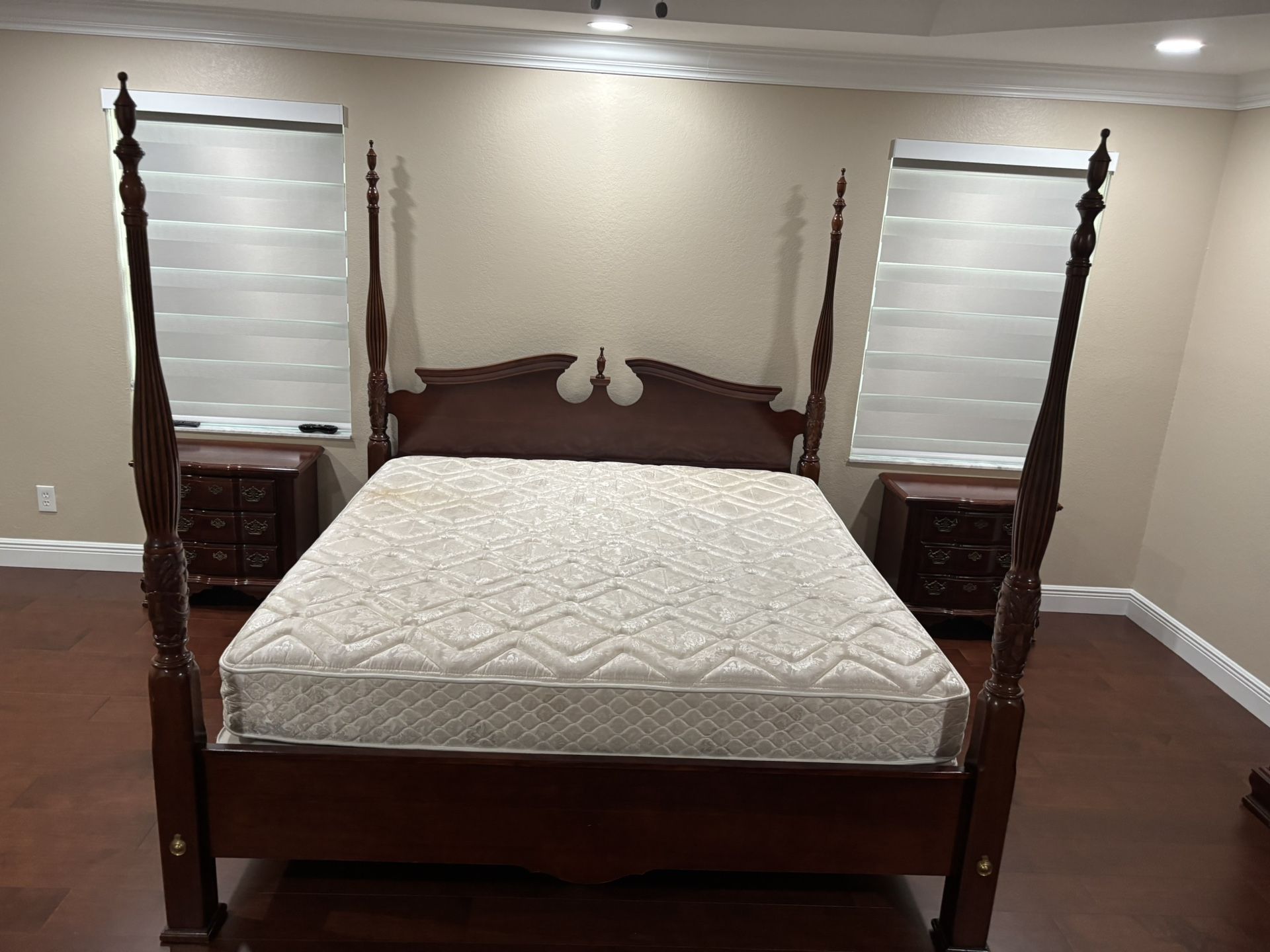 Bedroom Set Furniture King Bed Dresser Sofa