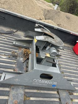 Companion 5th Wheel Hitch
