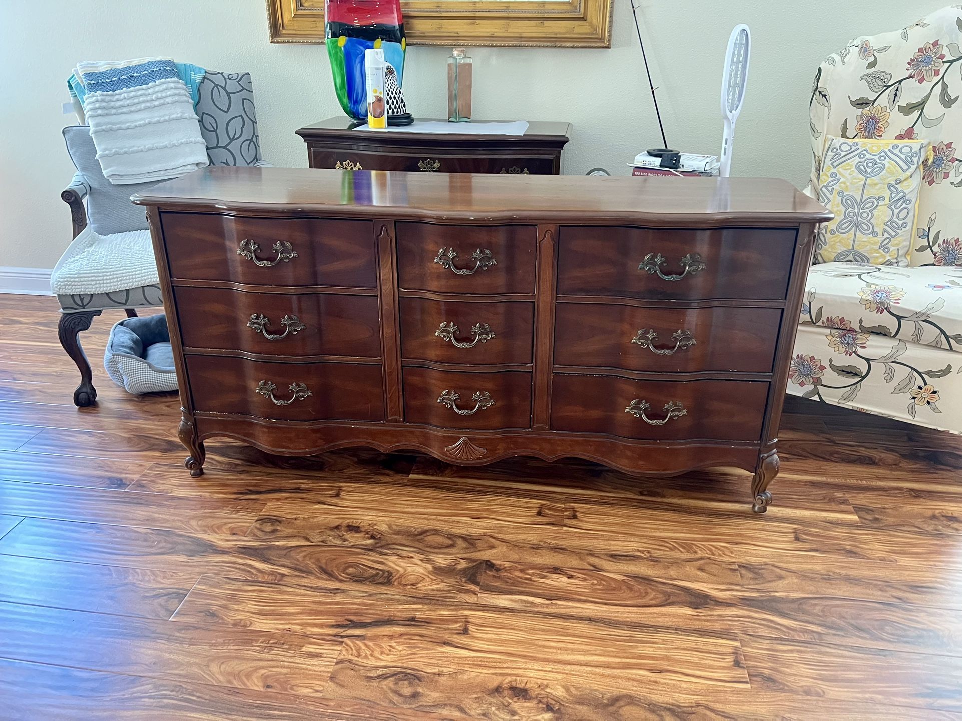 French Dresser obo