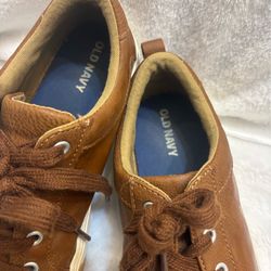 Old Navy Brown Leather sneakers. Size 2