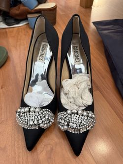 Badgley Mischka Size 9 Heels 