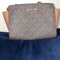 New Authentic Michael Kors Purse Original Price $268