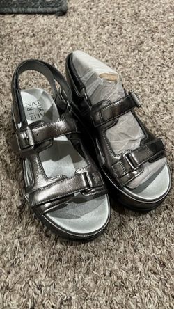 Naturalizer silver sandals
