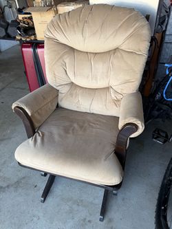 Ultramotion Glider Chair