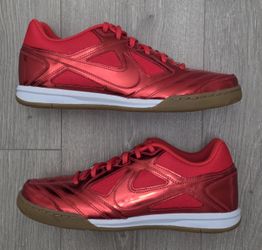 Nike Gato LV8 Indoor Soccer Metallic Light Crimson IB3566-600 Men's Size 9 MSRP $115