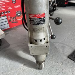 Milwaukee Magnetic Drill Press 