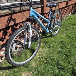 Huffy Highland bicycle 