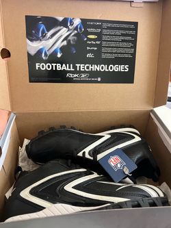 REEBOK NFL FEROCIOUS FOOTBALL CLEATS SIZE 6.5