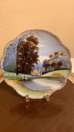 Vintage Decorative Collector Plate