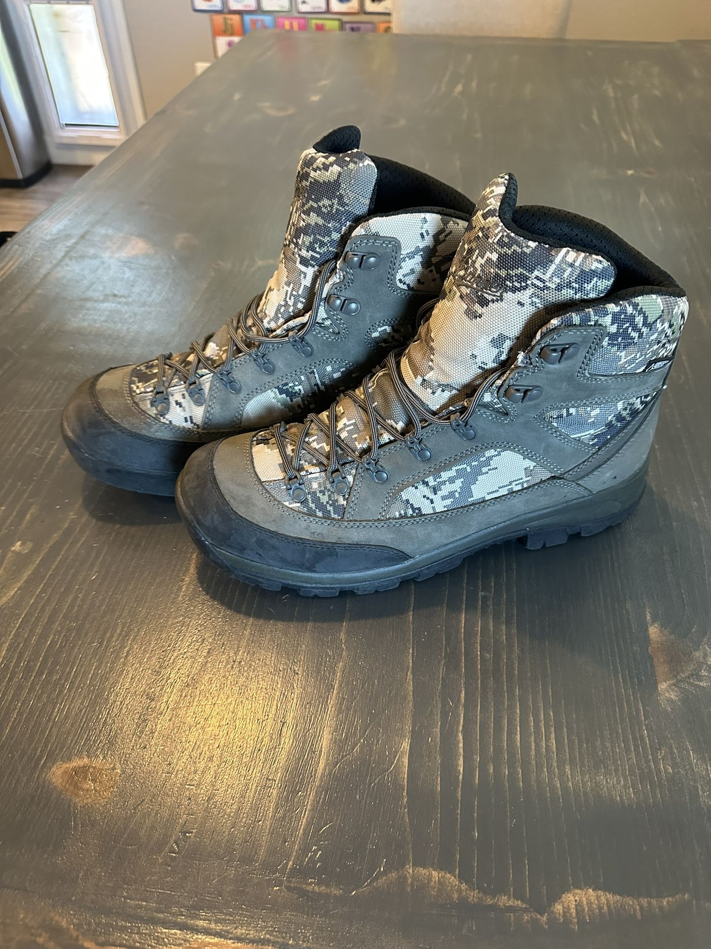 DANNER GILA 6IN GORE-TEX HUNTING BOOT