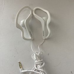 Sony MDRAS200 Active Sport Adjustable Loop Hanger Headphone, White. Very lightweight & water-resistant. Rarely used